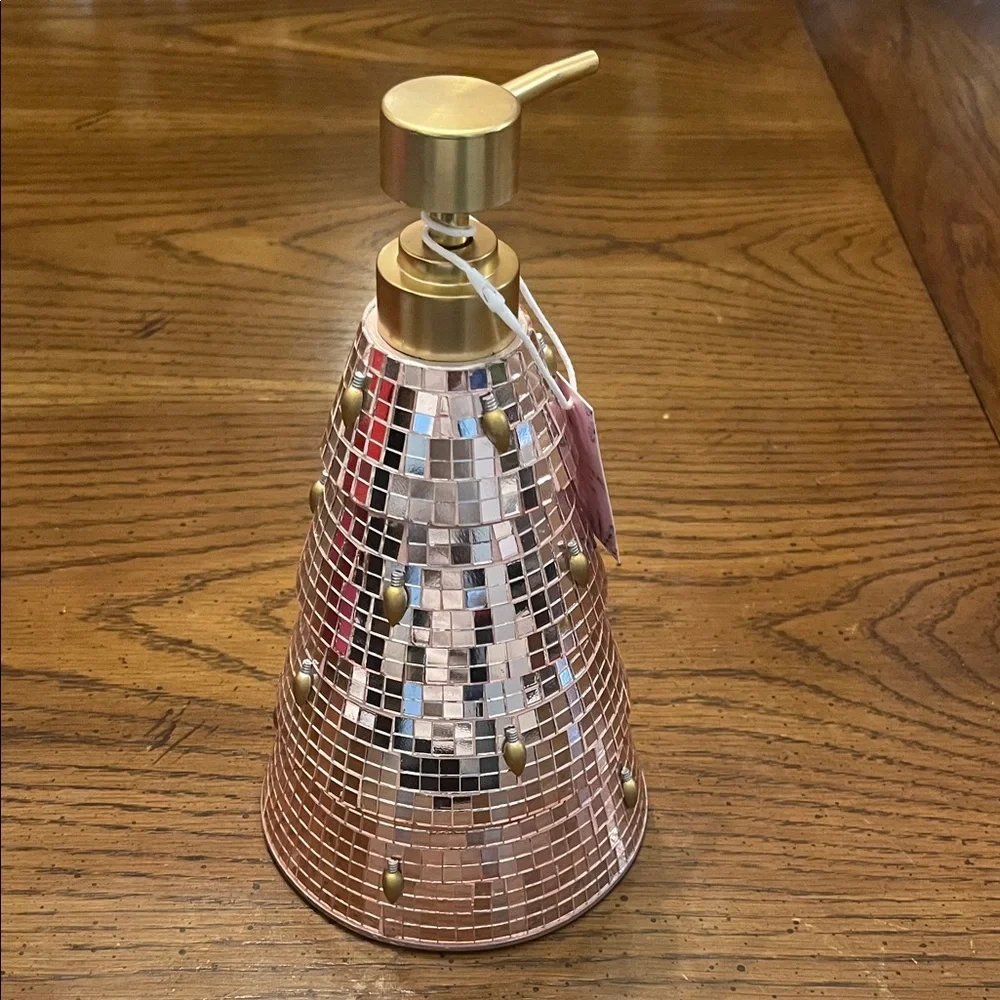 Kassatex disco ball inspired‎ glass soap dispenser with a rose gold finish, new
